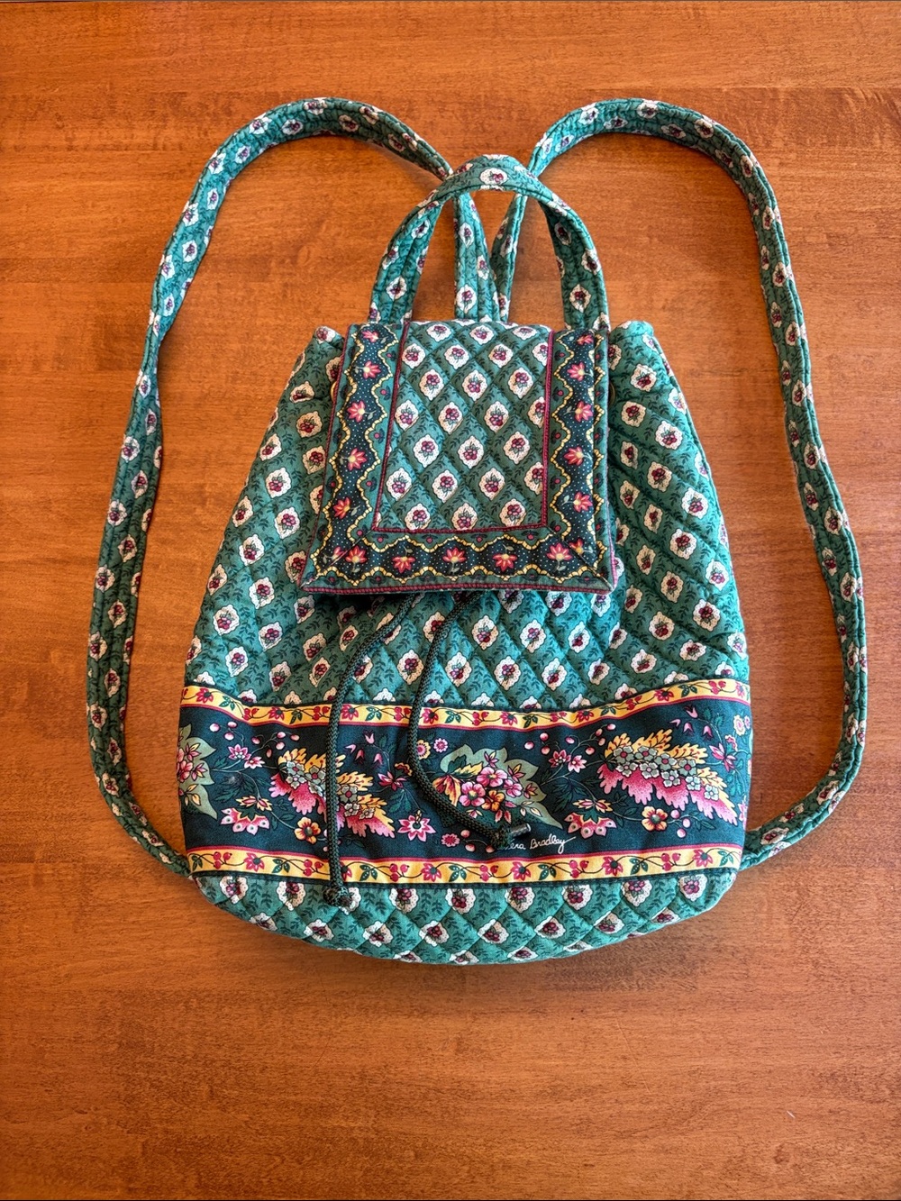 Vera. Bradley retired, vintage Quilted Greenfield Floral Drawstring Backpack